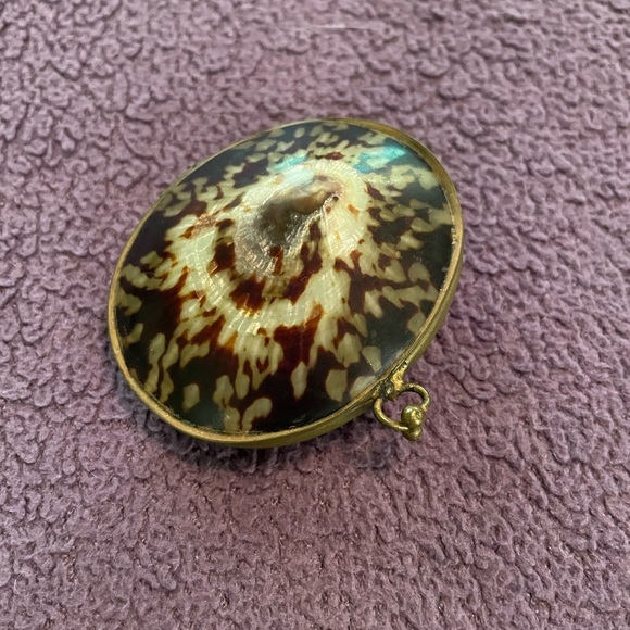 *3 for$20* Shell Trinket Box - Picture 1 of 6